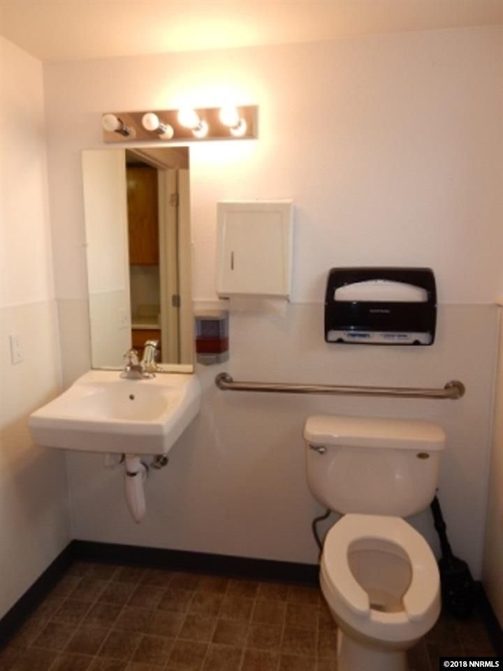 10 E 6th St, Battle Mountain, NV 89820